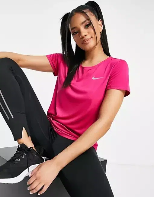 تیشرت زنانه نایکی فلامنت مدل pz600